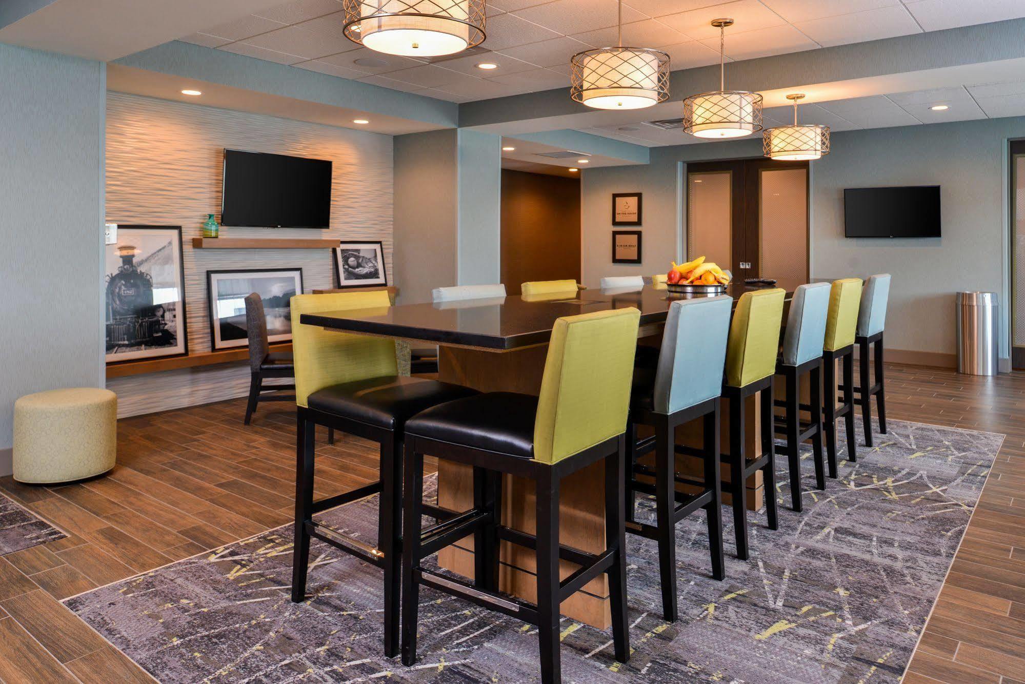 Hampton Inn By Hilton Omaha Airport, Ia Carter Lake Kültér fotó